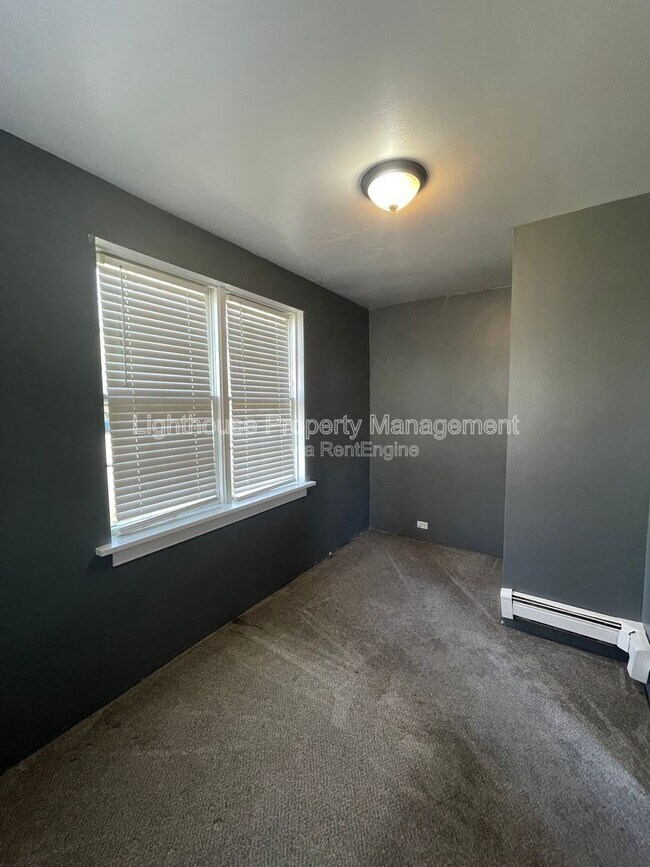Foto del edificio - 809 W Cedar St