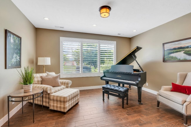 Building Photo - 758 W 375 N