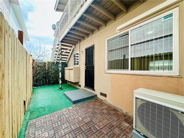 Foto del edificio - 4918 Tujunga Ave