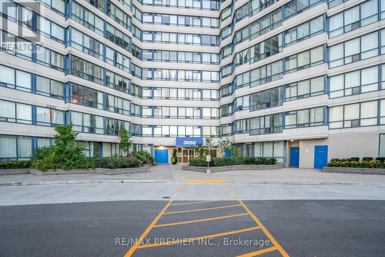 Photo principale - 3050-3050 Ellesmere Rd