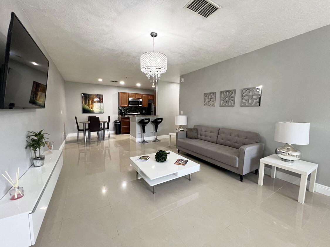 Foto principal - South Kirkman Road, Orlando, FL 32811 - 1 ...