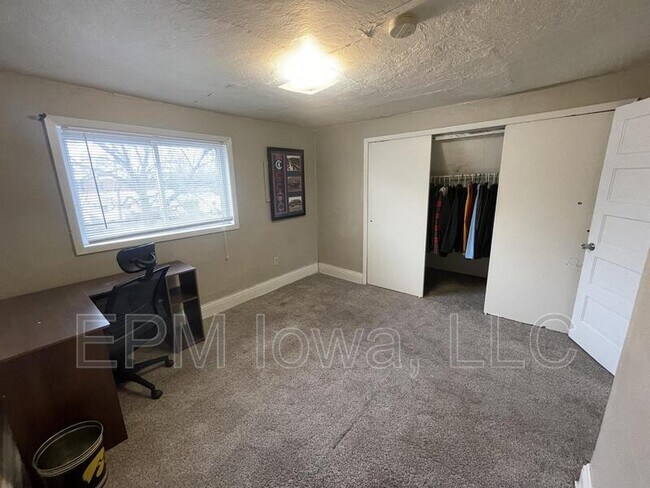 Foto del edificio - 1723 Falls Ave