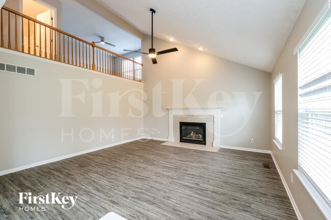 Building Photo - 1211 Parkside Dr