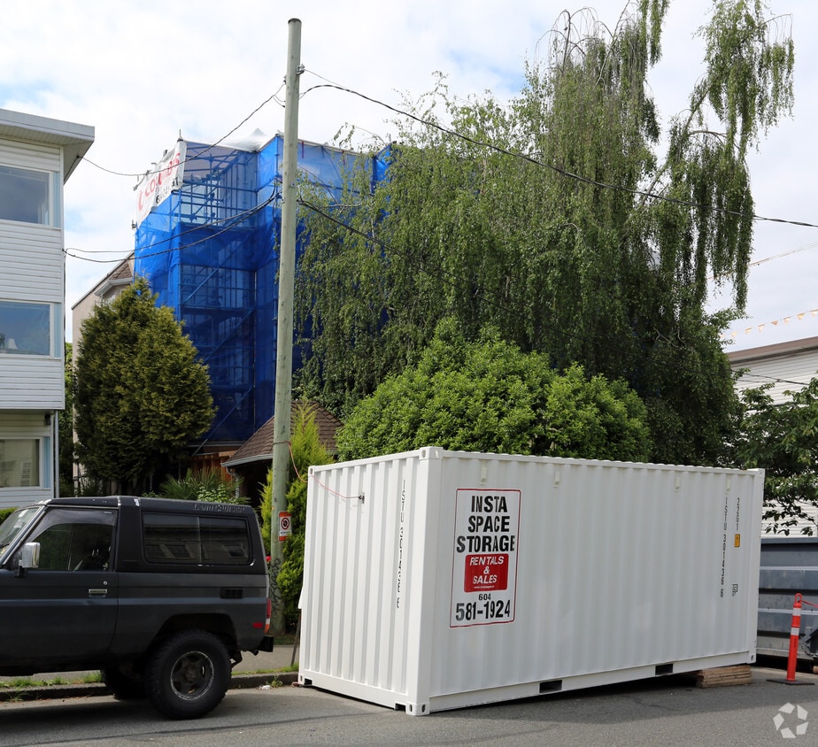 Vine Gardens Apartments 1635 Vine St Vancouver, BC