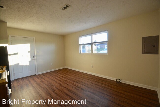 Foto del edificio - 1 br, 1 bath House - 40 1/2 Verdi Circle