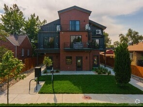 Building Photo - 1425 Winona Ct