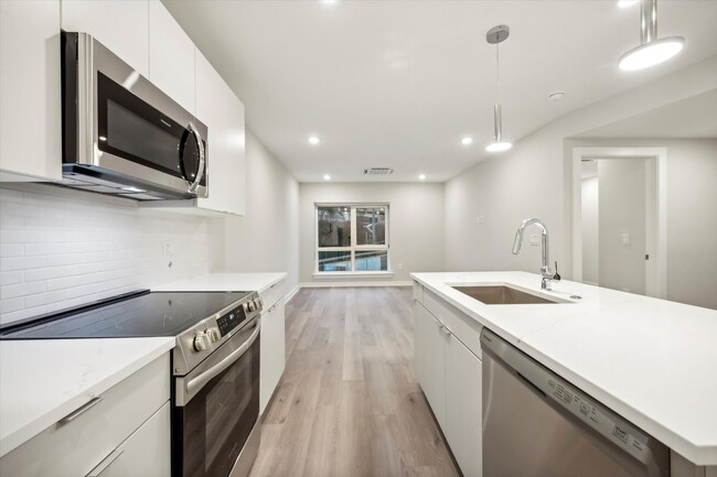 Interior Photo - The Peak at Scotts Lane