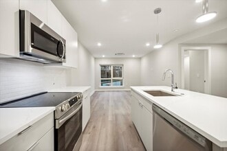 Interior Photo - The Peak at Scotts Lane