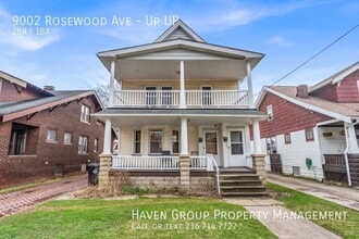 Building Photo - 9002 Rosewood Ave