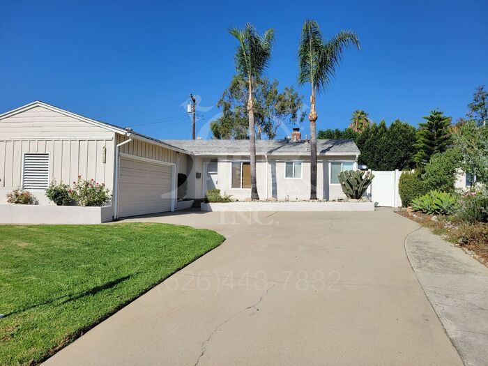 Primary Photo - Charming 3 Bedroom Home Available in Oakmo...
