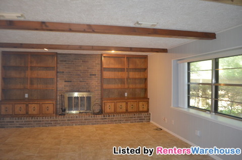 Building Photo - 15014 Torry Pines Rd