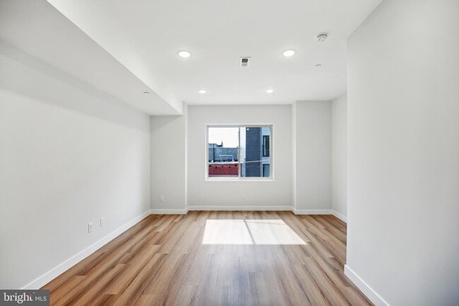 Photo - 2222 N 7th St (Philadelphia, PA) Apartment