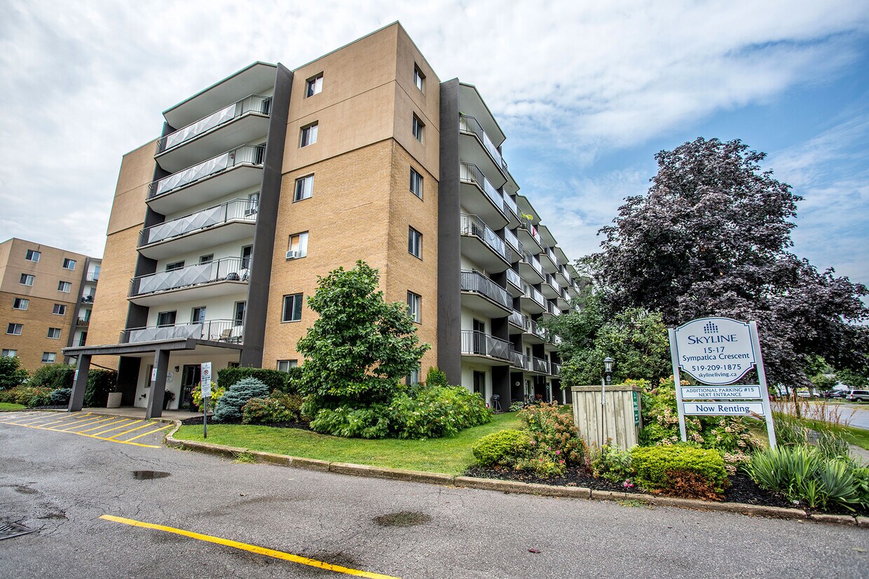 Primary Photo - Lynden Gate Estates Apartments