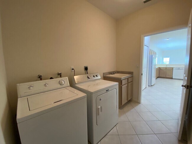 Building Photo - 55+ home in Viera
