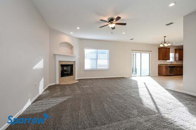 Building Photo - 527 Candlebark Dr