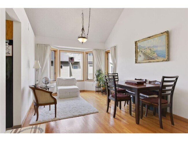 Building Photo - 2858 Kenwood Isles Dr
