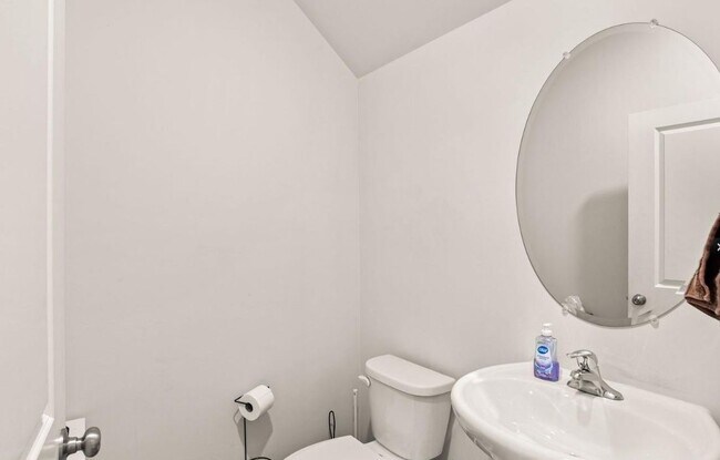 Foto del edificio - 310 Maple Run Dr