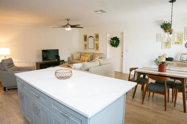 Foto del edificio - 22785 SW 66th Ave