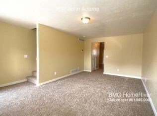 Building Photo - 1517 John Adams Pky