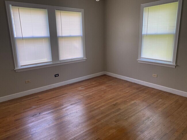 Bedroom - 803 Alice St