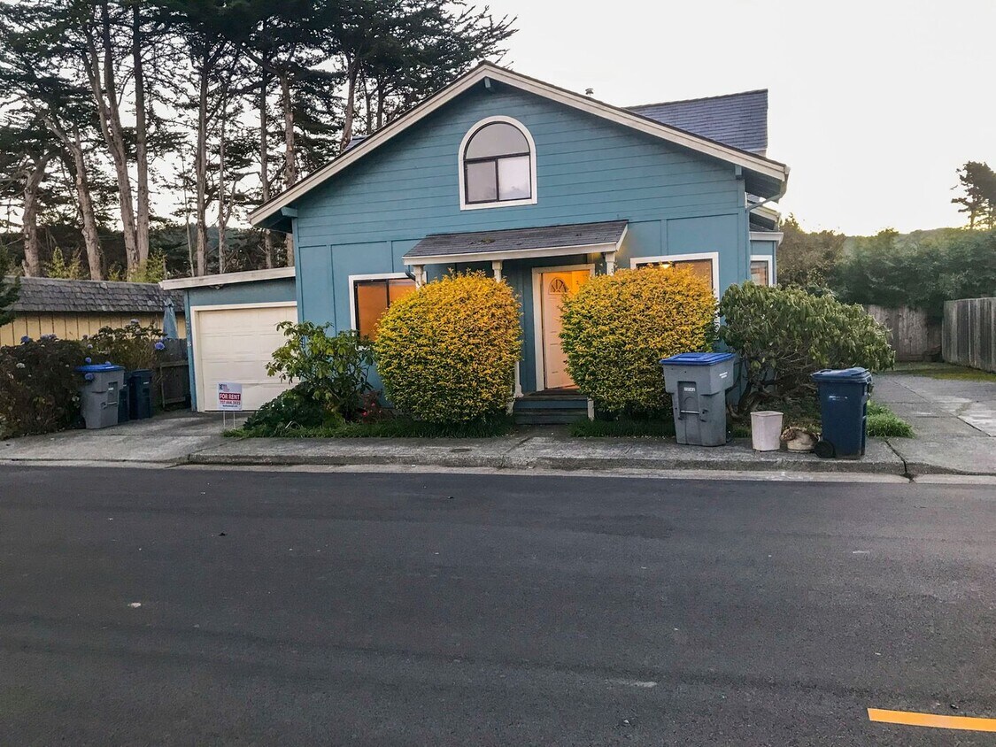 Foto principal - 430 D St