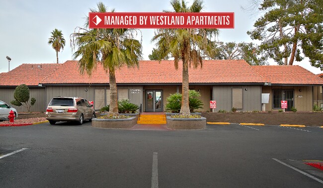 Foto del edificio - 1750 Karen Ave