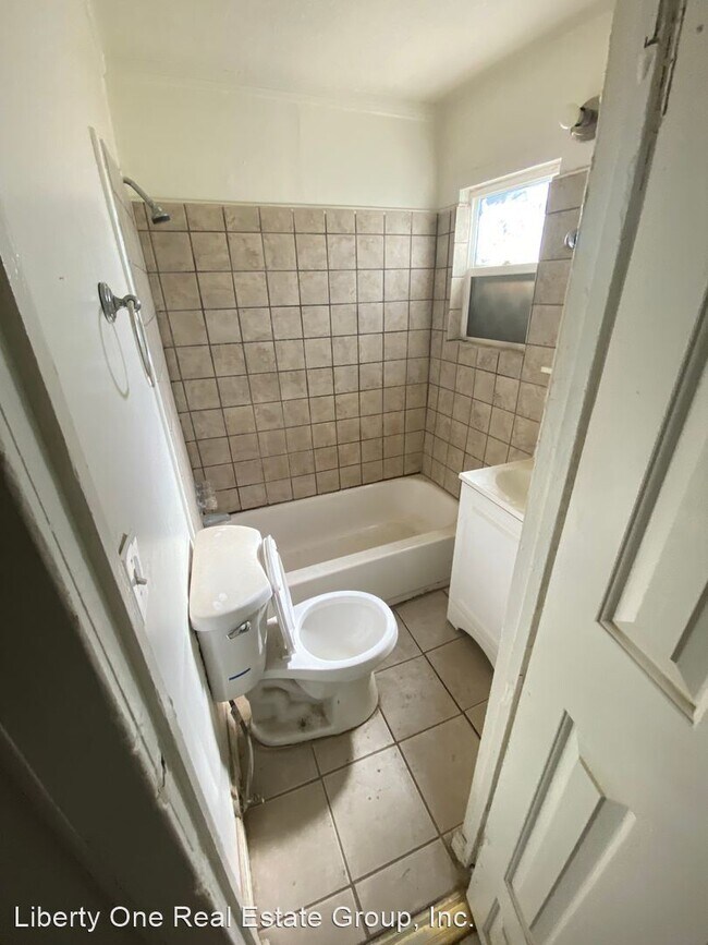 Building Photo - 1 br, 1 bath House - 215 Ohio Dr - 215 Ohi...