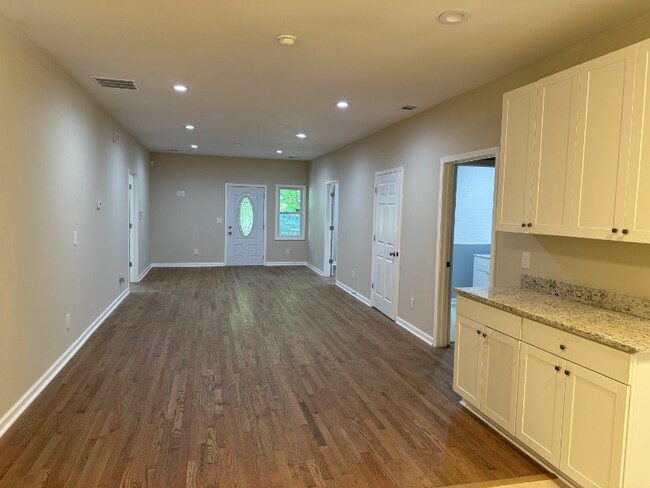 Foto del edificio - 6366 Park St