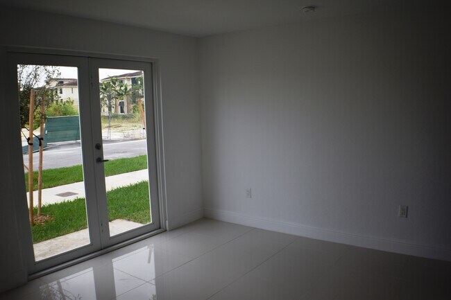 Foto del edificio - 13990 SW 259th Way