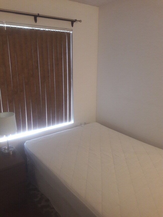 Foto del edificio - 2339 Lillyvale Ave