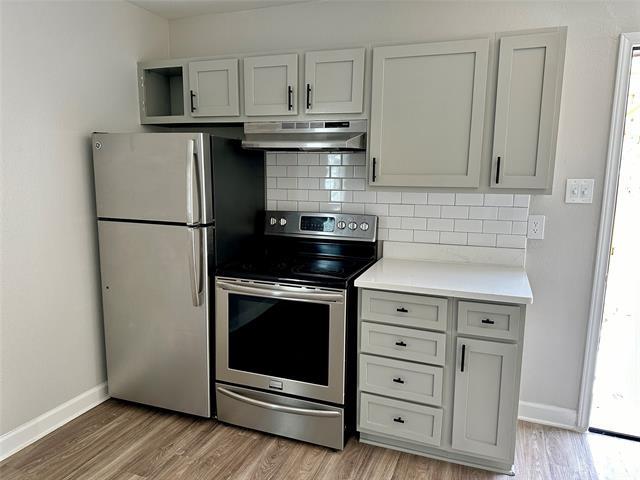 Foto del edificio - 809 Kingdom Cir