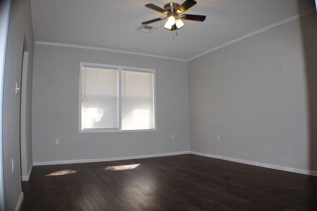 Foto del edificio - Home for rent!