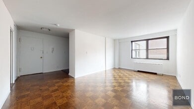 Building Photo - 145 E 16th St