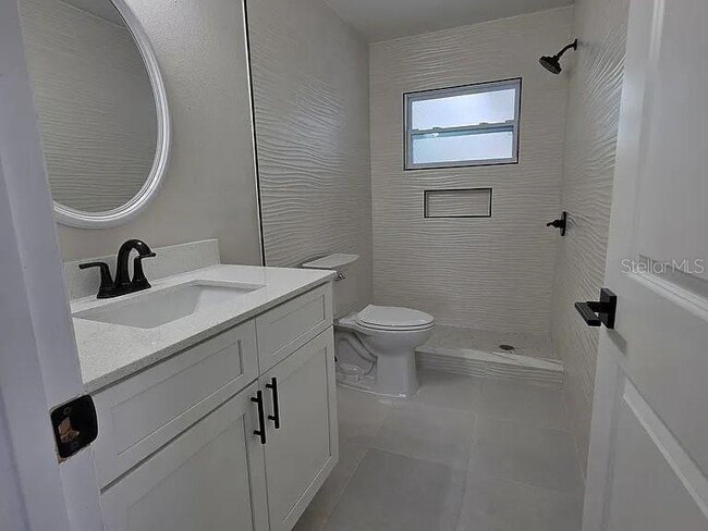 Building Photo - 3128 Bay St