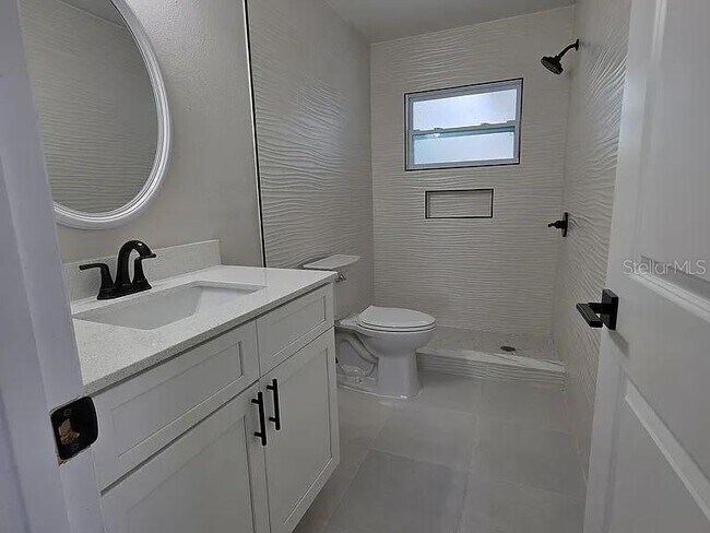 Foto del edificio - 3128 Bay St