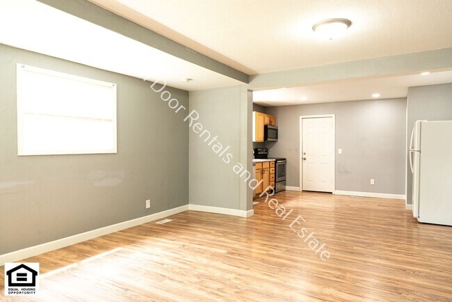 Foto del edificio - 2 bedroom home now available