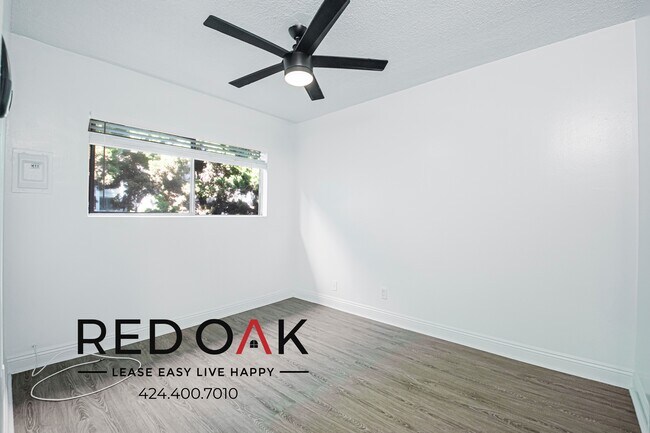 Foto del edificio - 12520 Lakewood Blvd