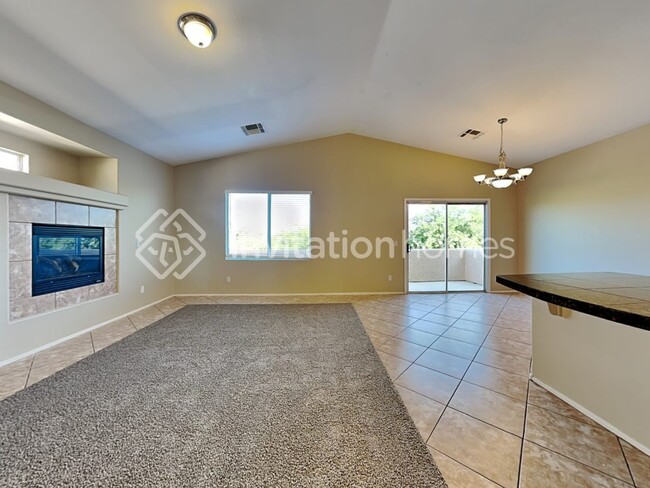 Building Photo - 9800 Red Horse St