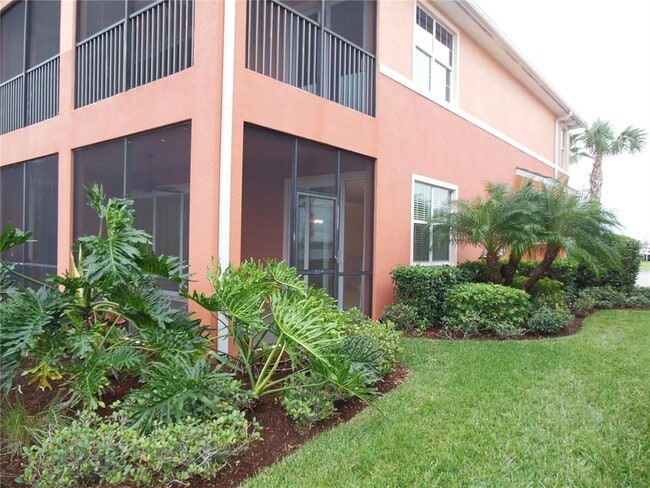Foto del edificio - 1266 Riverscape St