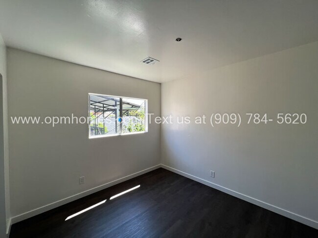 Building Photo - 1415 Seward St
