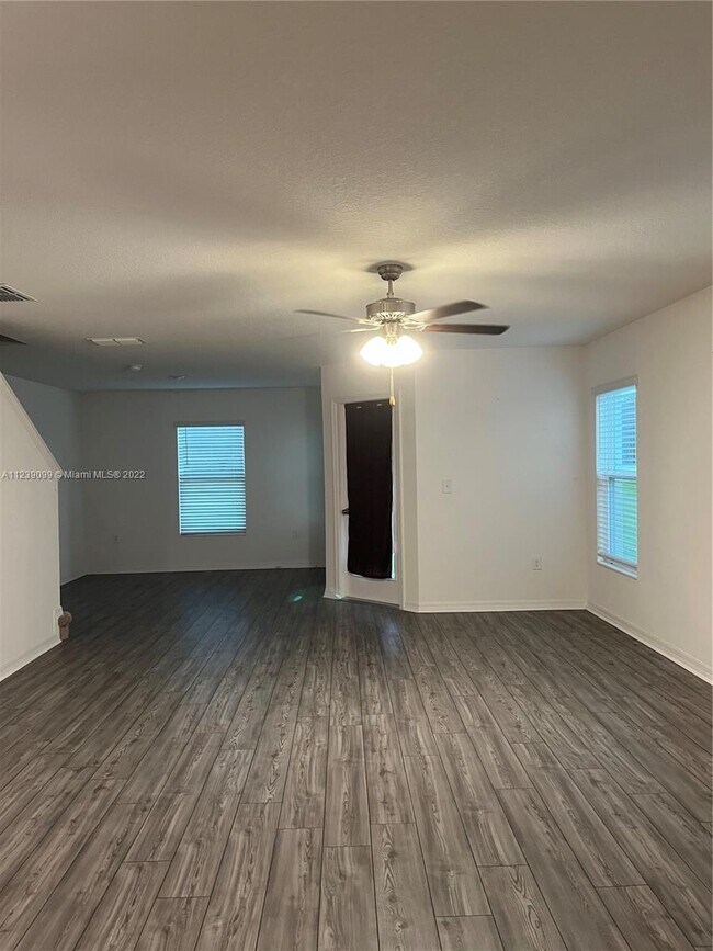 Building Photo - 5421 Companion Ln