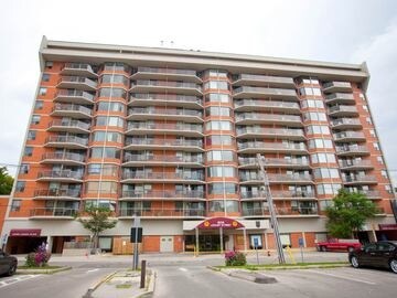 Photo du bâtiment - Windsor Apartments
