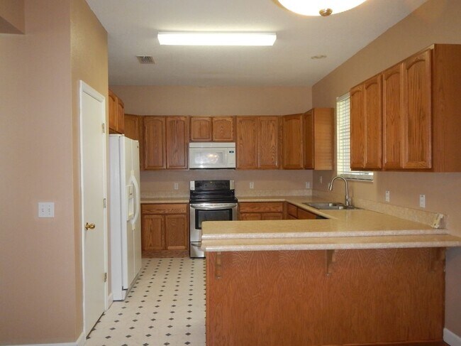 Foto del edificio - 1969 Kimlyn Cir