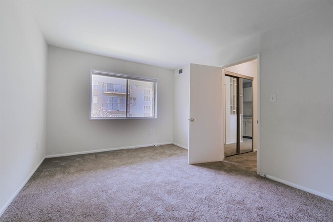 Building Photo - 5408 85th Ave