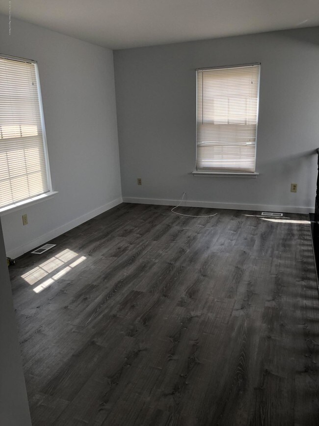 Foto del edificio - 135 Malibu Dr