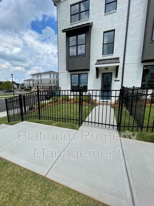 Building Photo - 516 Healy Drive