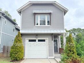 Building Photo - 506A Camden Dr