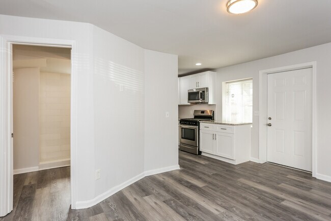 Foto del edificio - 100 Terrace Dr NE