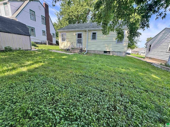 Foto del edificio - 3252 Nebraska St