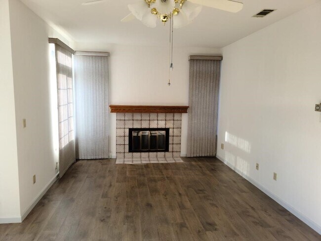 Building Photo - 2638 Heritage Park Cir